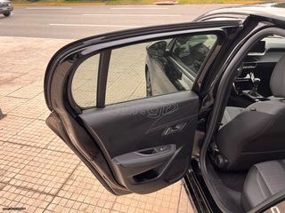 Peugeot 208 2023 1.2 PureTech 100 Allure-thumb-10