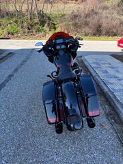 Harley Davidson CVO Road Glide 2021 Black hole-thumb-22