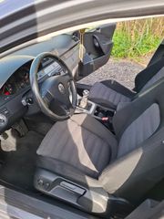 Volkswagen Passat 2005-thumb-7