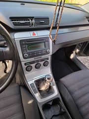 Volkswagen Passat 2005-thumb-12