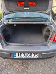 Volkswagen Passat 2005-thumb-18