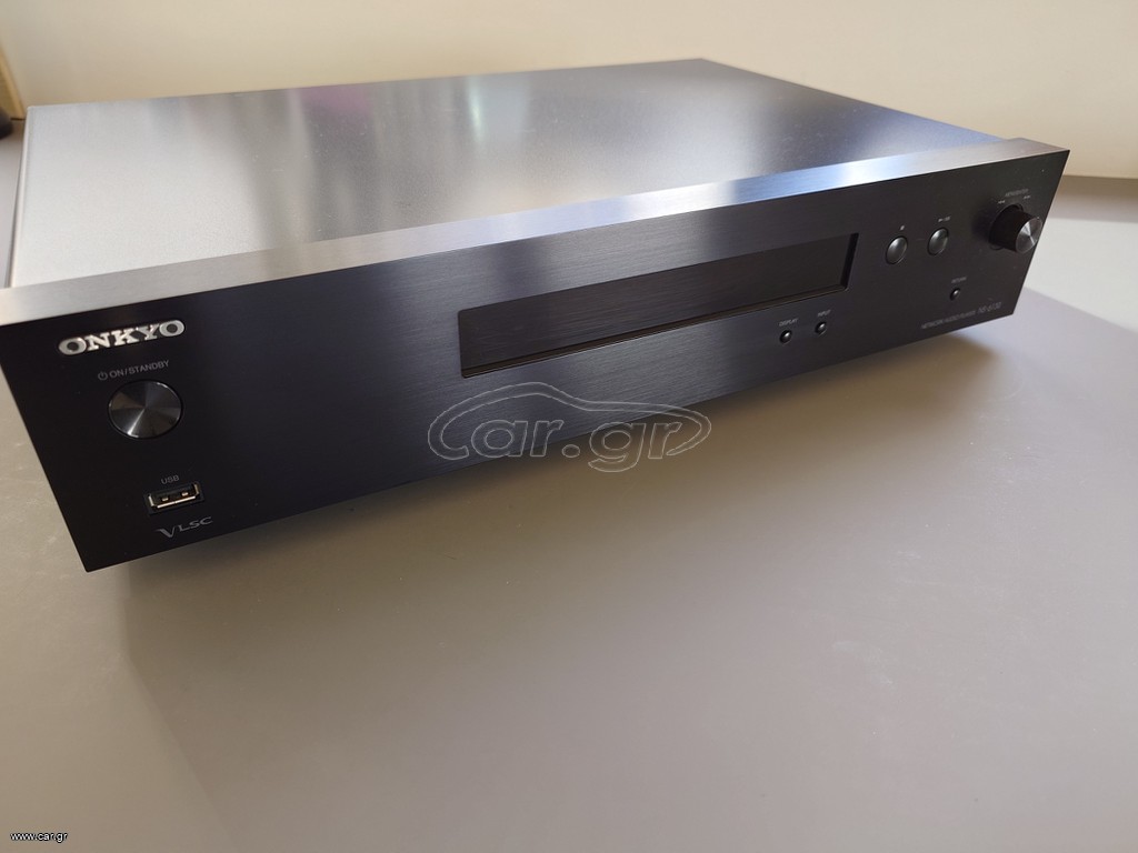 Onkyo NS‑6130 Network Player & A‑9150 Integrated Amplifier