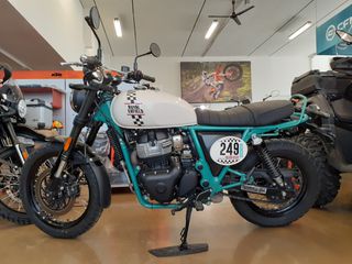 Royal Enfield Bear 650 2025 249 Επετειακό