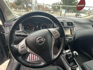 Nissan Pulsar 2015-thumb-3
