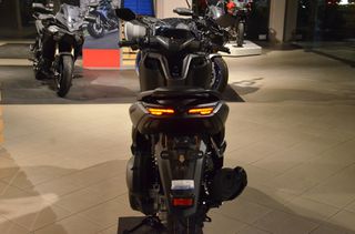 Yamaha NMAX 125 2026-thumb-5