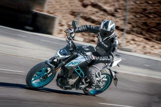 CFmoto 300NK 2026-thumb-2