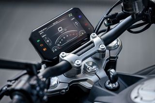 CFmoto 450NK 2025-thumb-5