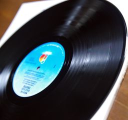TRAFFIC - WHEN THE EAGLE FLIES-thumb-6