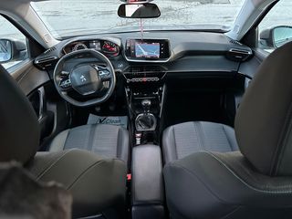 Peugeot 2008 2021 1.2 PURE TECH ALLURE PACK 131hp-thumb-3