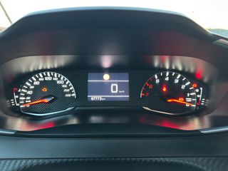 Peugeot 2008 2021 1.2 PURE TECH ALLURE PACK 131hp-thumb-14