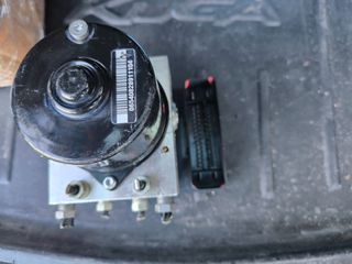 ABS FORD KUGA 2012-thumb-2