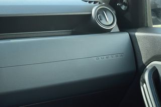 Dacia Duster 2021 DCI 4X4 SPORTIVE OFF ROAD PACK NAVI  F.LIFT-thumb-33