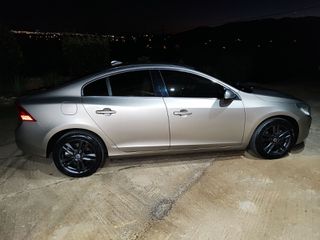 Volvo S60 2014-thumb-2