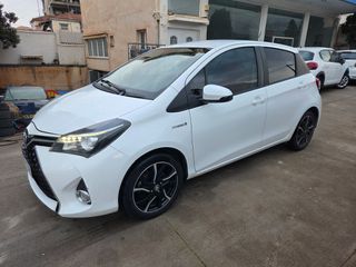 Toyota Yaris 2017 HYBRID AUTOMATIC-thumb-4