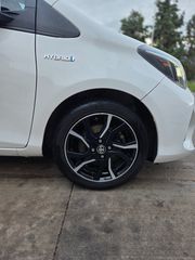 Toyota Yaris 2017 HYBRID AUTOMATIC-thumb-10