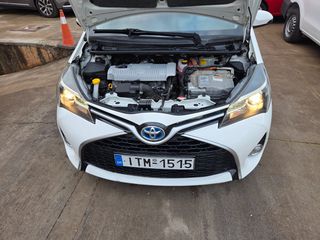 Toyota Yaris 2017 HYBRID AUTOMATIC-thumb-26