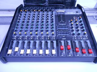 LEEM DIGITAL DELAY POWERED MIXER