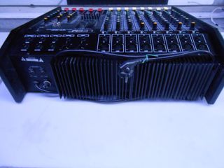 LEEM DIGITAL DELAY POWERED MIXER-thumb-1