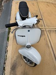 Vespa 50 1984-thumb-1