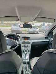 Opel Astra 2009-thumb-12