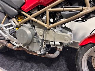 Ducati Monster 600 2001-thumb-10
