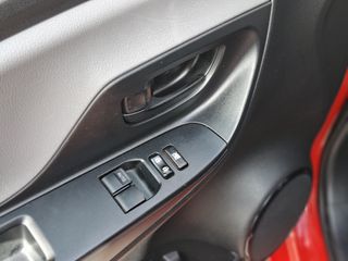 Toyota Yaris 2016 1000CC A/C Y/T 5θυρο-thumb-13