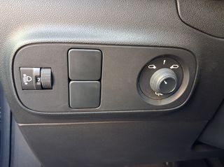Citroen C3 2023 PURETECH 110 EAT 6 SHINE 1.2-thumb-23