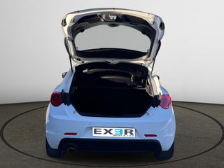 Alfa Romeo Giulietta 2016-thumb-4
