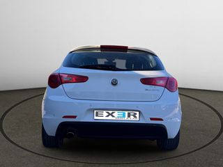 Alfa Romeo Giulietta 2016-thumb-5