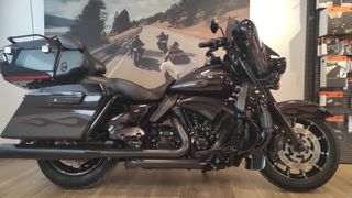 Harley Davidson CVO Street Glide 2011 HARLEY-DAVIDSON CVO ULTRA GLIDE-thumb-1