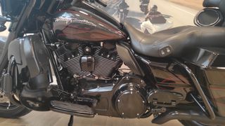 Harley Davidson CVO Street Glide 2011 HARLEY-DAVIDSON CVO ULTRA GLIDE-thumb-28