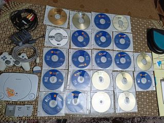 Playstation 1 slim (τσιπαρισμενο)-thumb-1