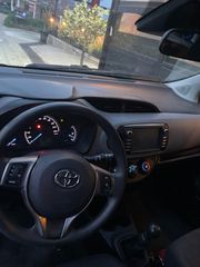 Toyota Yaris 2017 1.5 Benz-thumb-7