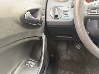 Seat Ibiza 2016-thumb-13