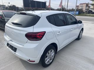 Dacia Sandero 2023 1.0TCe 101psLPG Expresion-thumb-4