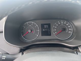 Dacia Sandero 2023 1.0TCe 101psLPG Expresion-thumb-11