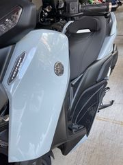Yamaha XMAX 300 Tech Max 2026-thumb-2
