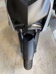 Yamaha XMAX 300 Tech Max 2026-thumb-5