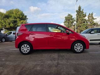 Toyota Verso-S 2015 DIESEL-thumb-3