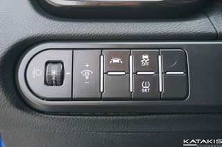 Kia XCeed 2021 Dynamic, Hybrid 48v, Navi, Clima, Apple Android,Rear Camera-thumb-19