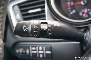 Kia XCeed 2021 Dynamic, Hybrid 48v, Navi, Clima, Apple Android,Rear Camera-thumb-26
