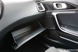 Kia XCeed 2021 Dynamic, Hybrid 48v, Navi, Clima, Apple Android, Rear Camera-thumb-40