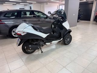 Piaggio MP3 250 2007 MP3 250-thumb-2
