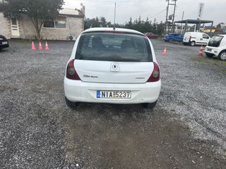 Renault Clio 2005-thumb-2