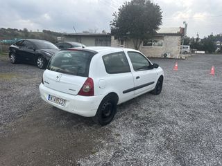 Renault Clio 2005-thumb-3