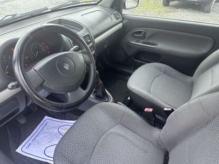 Renault Clio 2005-thumb-7