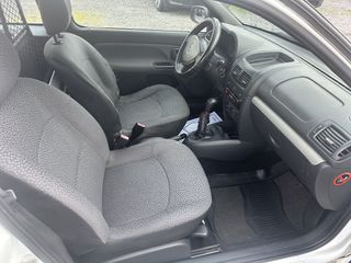Renault Clio 2005-thumb-8