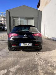 Alfa Romeo Giulietta 2016-thumb-1