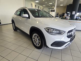 Mercedes-Benz GLA 180 2020 STYLE-thumb-3