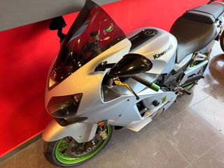 Kawasaki ZX-12 R 2004-thumb-6